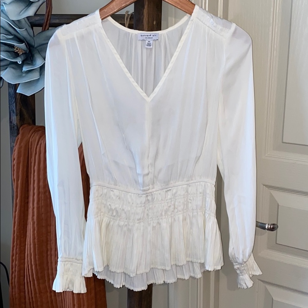 Current Air LA NWOT off white blouse